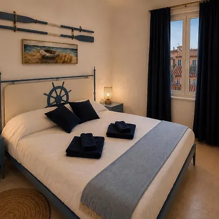 Centro Storico - Palazzo Manara - Note Di Blu Apartamento